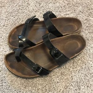 Strappy Birkenstock’s